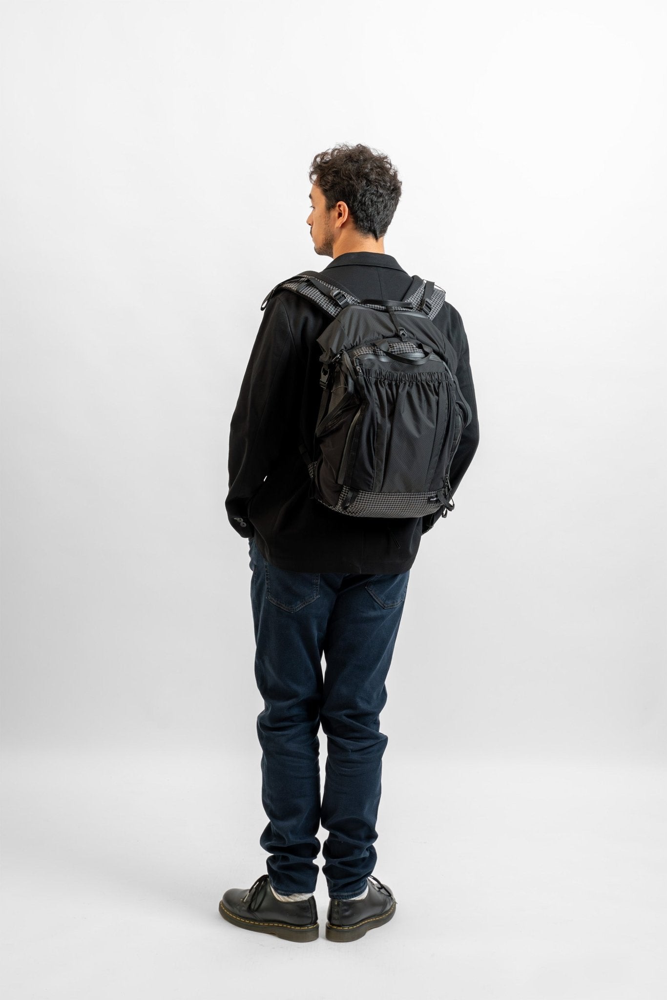 LIGHTZIP 秒收捲捲包 27 - 32L 輕量化後背包 消炭黑 - PNGL