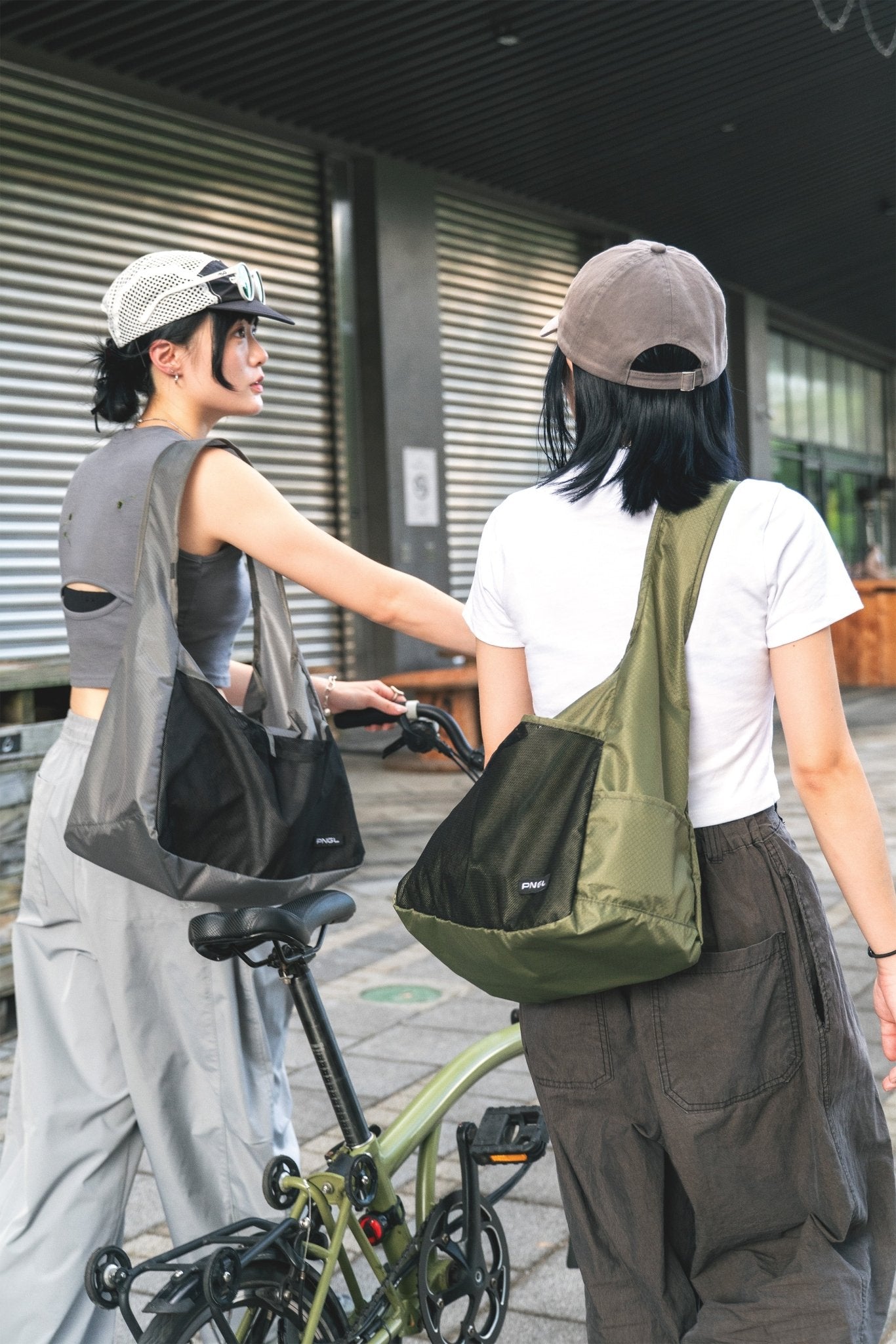 Packable Shoulder Bag 可收納捲捲肩背袋 - PNGL