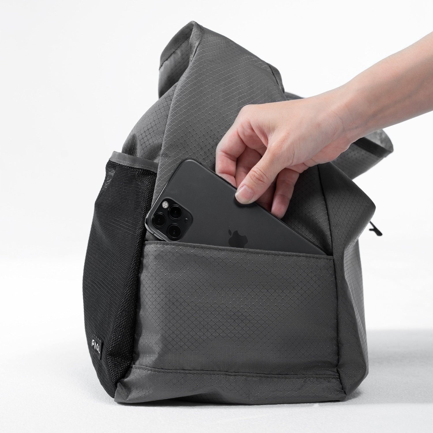 Packable Shoulder Bag 可收納肩背袋 - PNGL 穿山甲